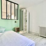Louez une chambre de 300 m² à Paris