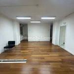 Affitto 3 camera appartamento di 150 m² in Guidonia Montecelio