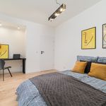 Wynajmij 2 sypialnię apartament z 70 m² w Łódź