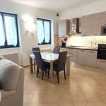 Affitto 3 camera appartamento di 100 m² in Como