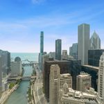 Rent 1 bedroom apartment of 919 m² in Chicago