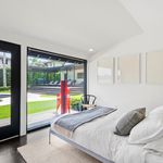 Rent 4 bedroom house of 295 m² in Orange