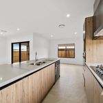 Rent 4 bedroom house of 250 m² in Queensland