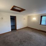 Rent 4 bedroom apartment in Newport