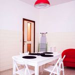 Rent a room of 173 m² in Bologna