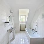 Rent 3 bedroom house of 3220 m² in Namur