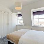 Rent 2 bedroom flat in Kensington