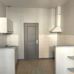 Rent 4 bedroom house of 84 m² in Saint-Berthevin