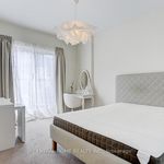 Rent 4 bedroom apartment of 223 m² in Toronto
