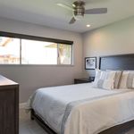 Rent 2 bedroom apartment of 75 m² in Palm Desert