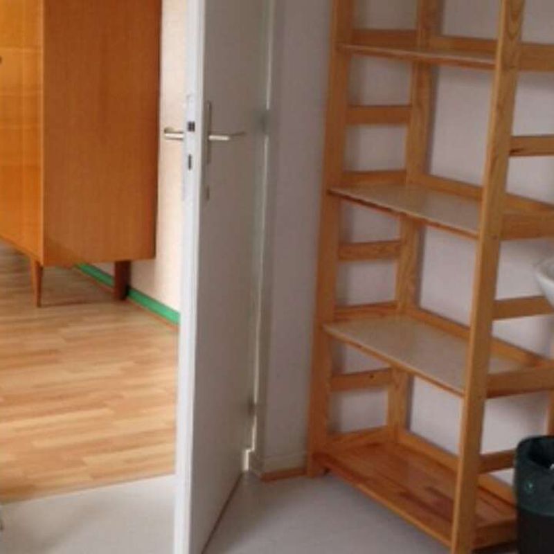 Location appartement 1 pièce 35 m² Voiron (38500)