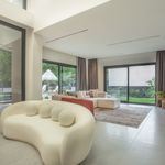 Rent 3 bedroom house of 310 m² in Karaca