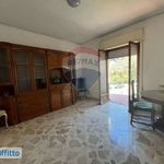 Affitto 6 camera casa di 917 m² in Palermo
