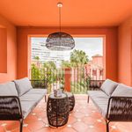 Rent 4 bedroom apartment of 211 m² in Marbella