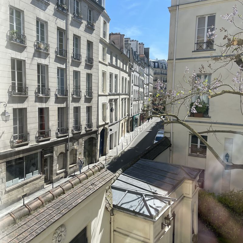 apartment at paris 4eme