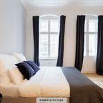 Louez une chambre de 244 m² à Montreuil