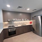 Rent 3 bedroom house of 200 m² in Dubai