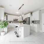 Rent 4 bedroom house of 573 m² in Hamilton