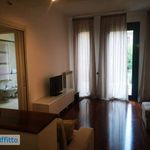 Rent 2 bedroom apartment of 75 m² in Milan