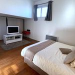Rent 2 bedroom apartment in Saint-Denis