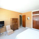 Rent 3 bedroom apartment of 76 m² in Bordeaux