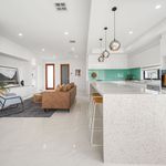 Rent 5 bedroom house of 250 m² in Australian Capital Territory
