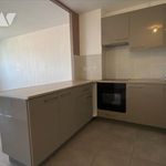 Rent 3 bedroom apartment of 600 m² in Jayac