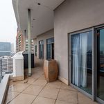 Rent 3 bedroom apartment of 200 m² in Cape Town
