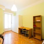 Rent a room of 95 m² in Milan