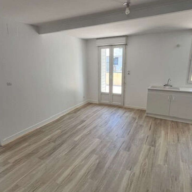 Location appartement 4 pièces 94 m² Malaunay (76770)