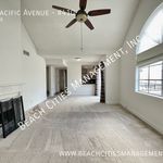 Rent 2 bedroom apartment of 85 m² in California