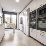 Rent 3 bedroom apartment of 200 m² in Madrid