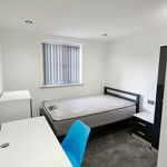 Rent 4 bedroom flat in Manchester