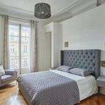 Appartement de 200 m² avec 4 chambre(s) en location à Paris