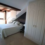 Rent 4 bedroom house of 235 m² in Marbella