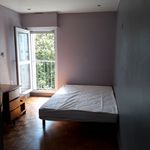 Rent a room of 82 m² in Rezé