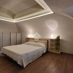 Affitto 2 camera appartamento di 65 m² in Bergamo