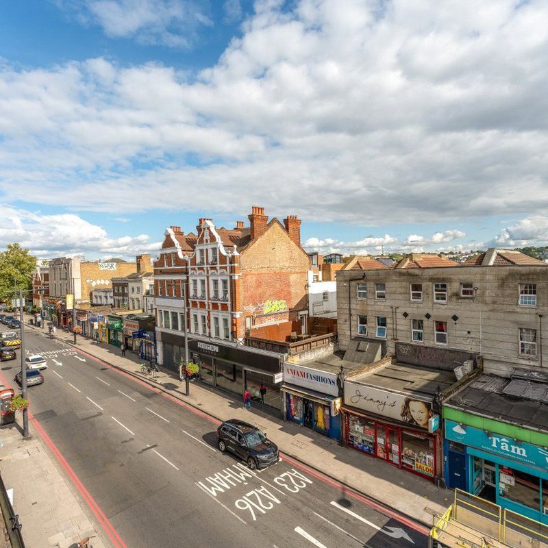 apartment for rent at Streatham High Road, London, SW16, UK Norbury