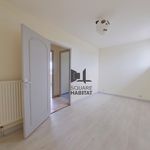 Rent 4 bedroom apartment of 100 m² in Lussac-les-Châteaux