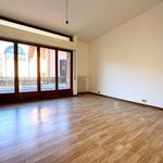 Affitto 2 camera appartamento di 110 m² in Lavena Ponte Tresa