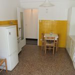 Affitto 5 camera appartamento di 71 m² in Genova