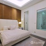 Rent 4 bedroom house of 500 m² in Bangkok