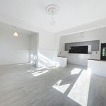 Appartement de 100 m² avec 2 chambre(s) en location à Saint-Josse-ten-Noode