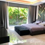 Rent 4 bedroom house of 259 m² in Phuket