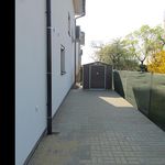 Pronajměte si 5 ložnic/e dům o rozloze 156 m² v Praha