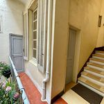 Appartement de 16 m² avec 1 chambre(s) en location à Nîmes
