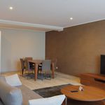 Rent 2 bedroom apartment of 106 m² in Brussel