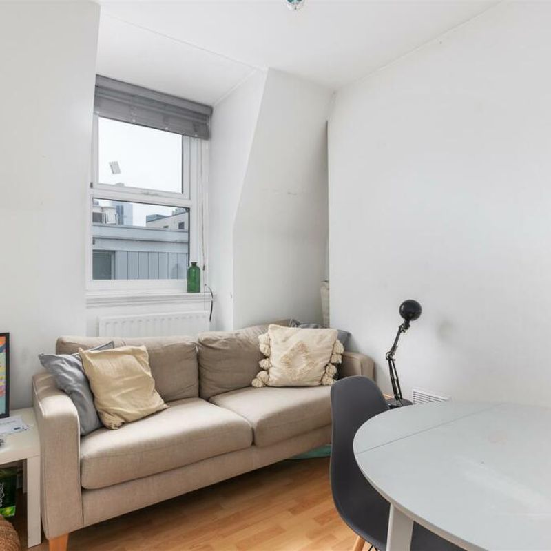 3 bedroom flat for rent in Whitechapel Road, London, E1 Stepney