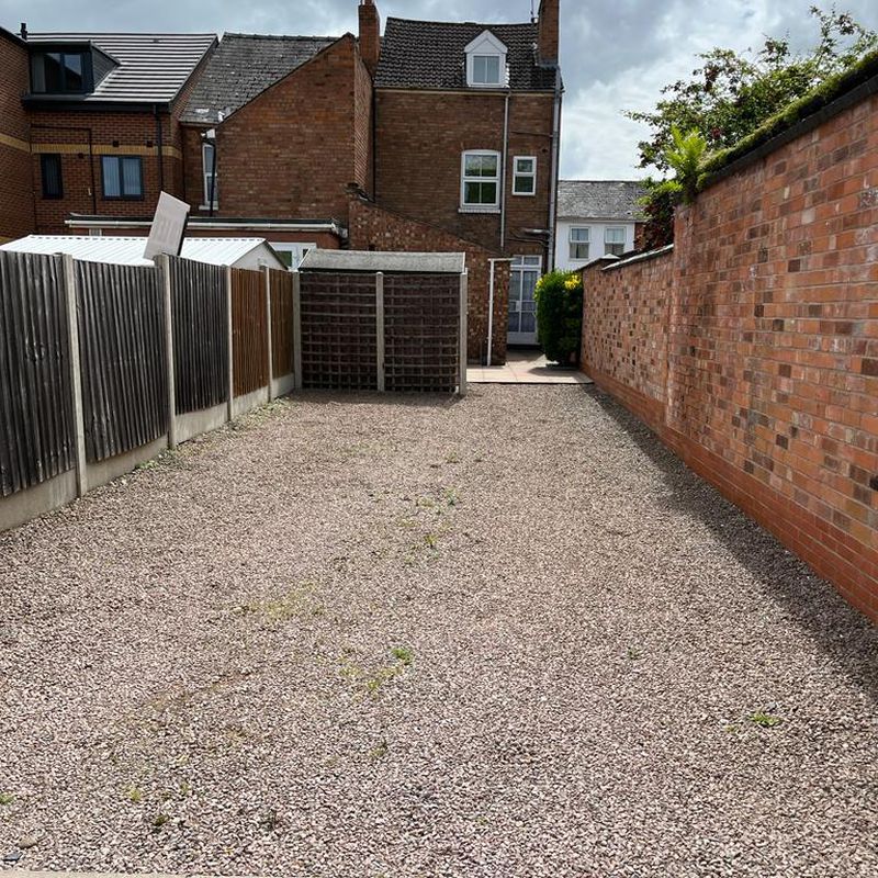 5 Bed House at Northfield Street, Worcester WR1 1NS, United Kingdom