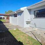 Rent 3 bedroom house of 160 m² in Nelson Mandela Bay
